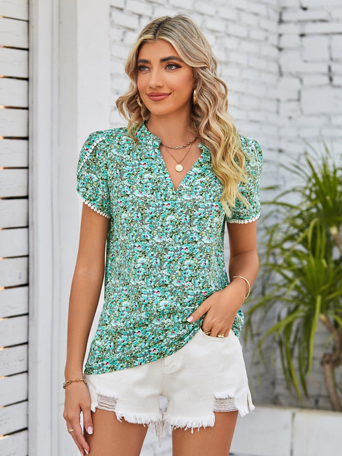 Mandy Bluse mit Blumenmuster und Reverskragen