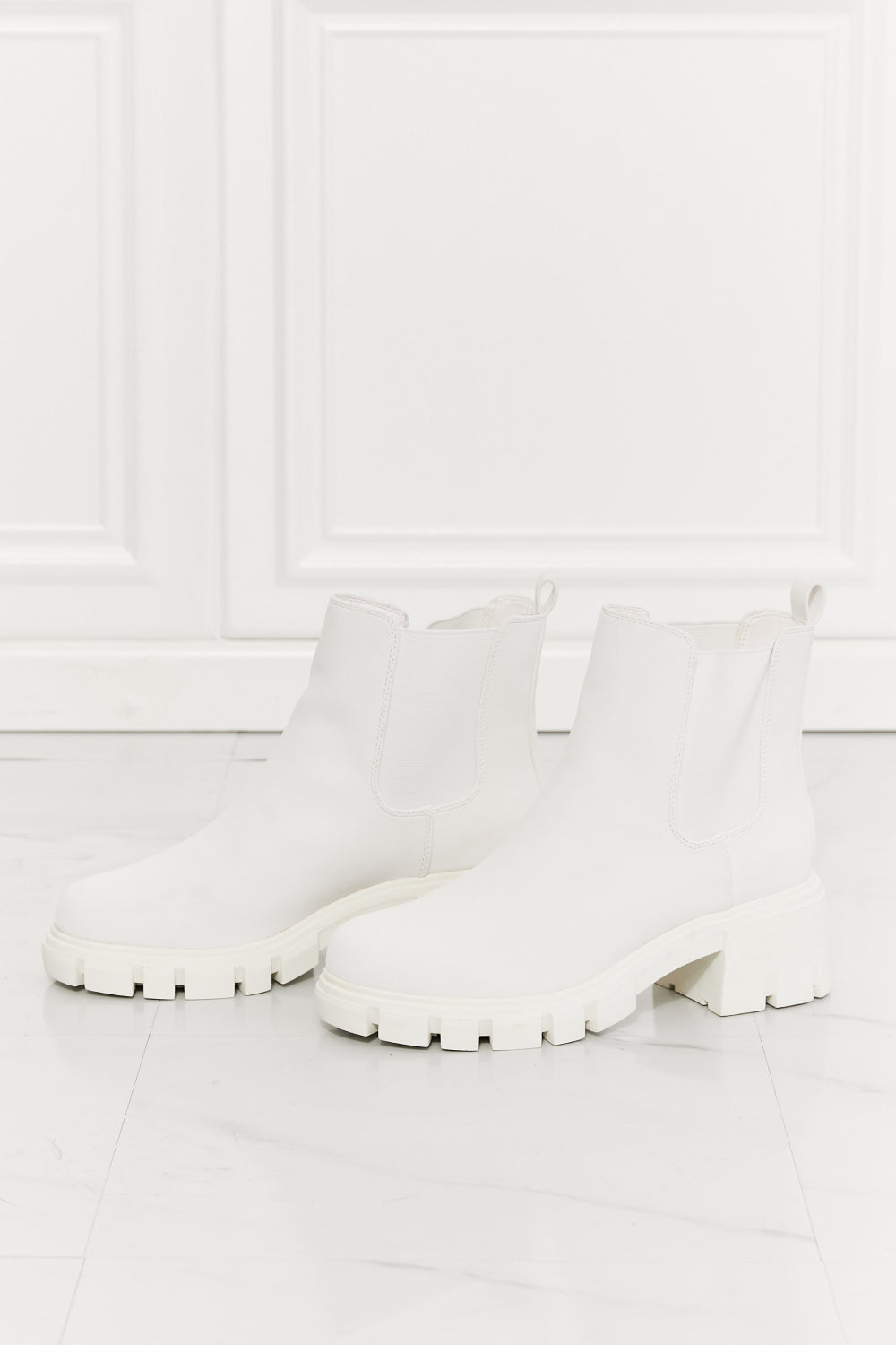 MMShoes Work For It Matte Lug Sole Chelsea Boots in White