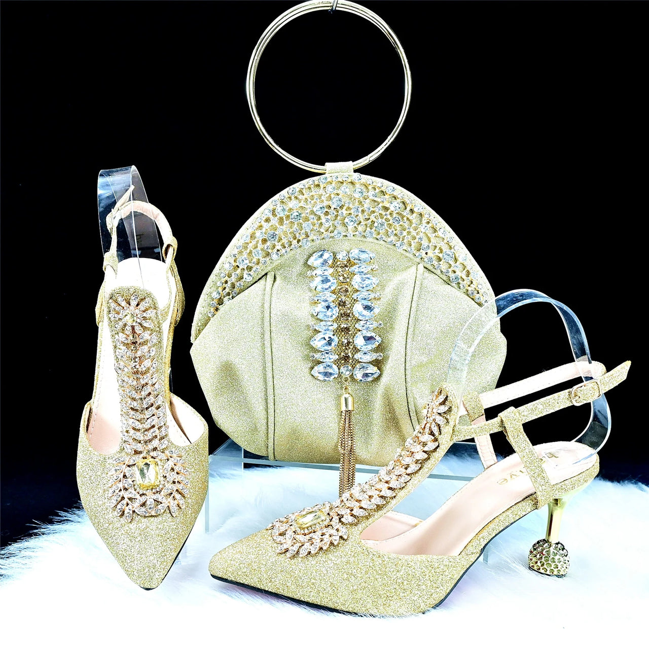 Golden Color New Design Nigerian Women Shoes and Bag Elegant Style African Ladies Pointed Toe Pumus for Wedding Party